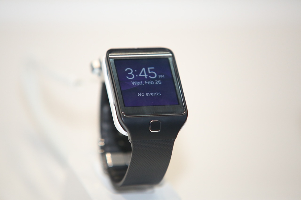 Fitness Tech: Elevating Workouts through Wearables and Apps
