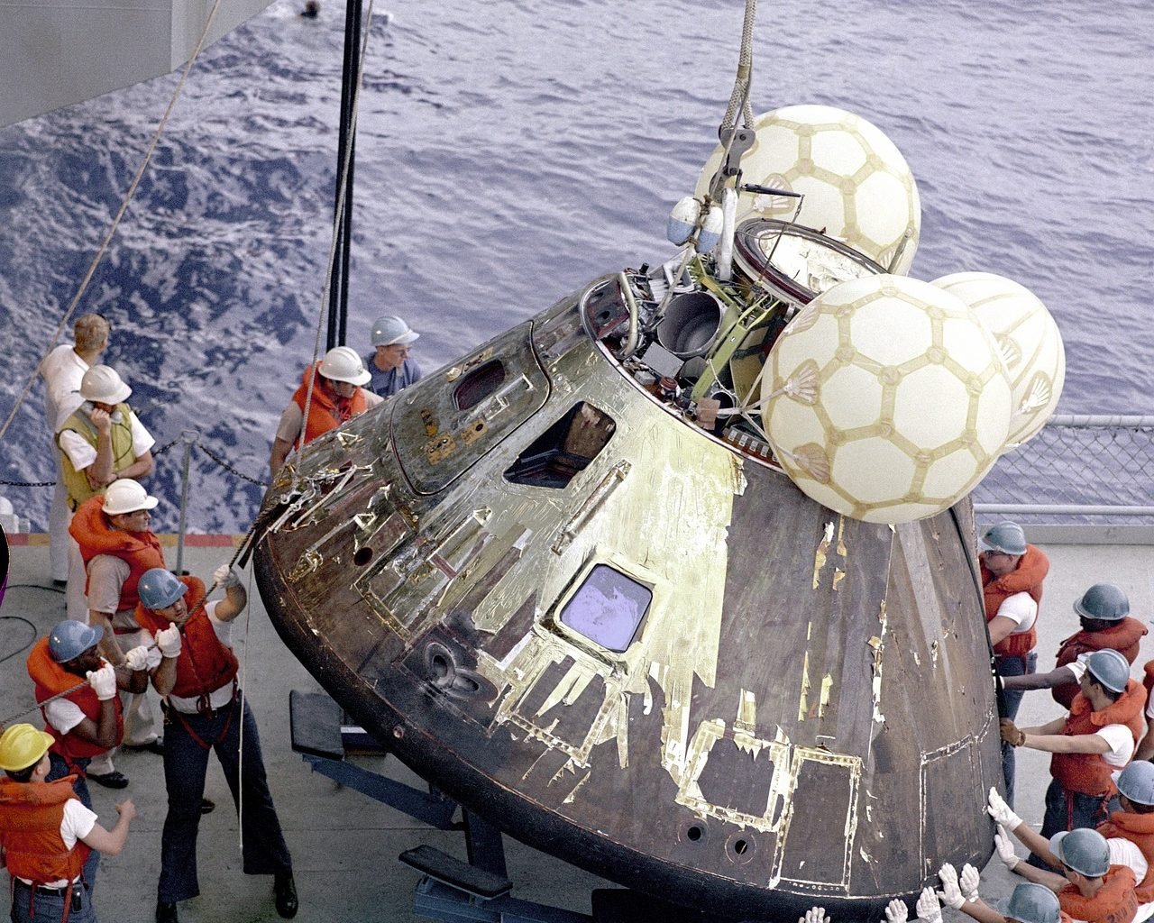 apollo-13-landing-module-landing-capsule-60613-1 apollo 13, landing module, landing capsule-60613.jpg